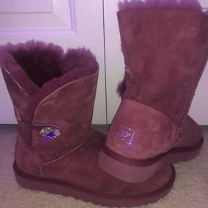 Mauve rhinestone uggs